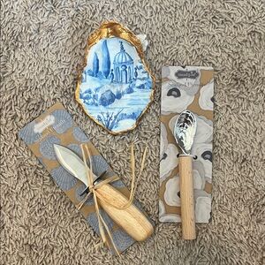 Mud Pie Seafood and Oyster Gift Set: Kitchen Tools and Decorative Oyster